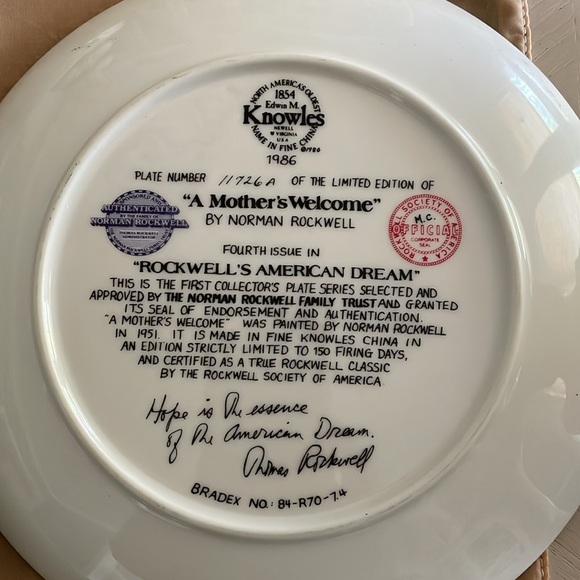 3 Vintage- gently loved Norman Rockwell collectors plates, 8.5 inches, no boxes - Picture 5 of 12